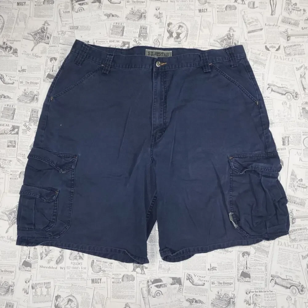 42 - Vintage Y2K Levi's performance shorts